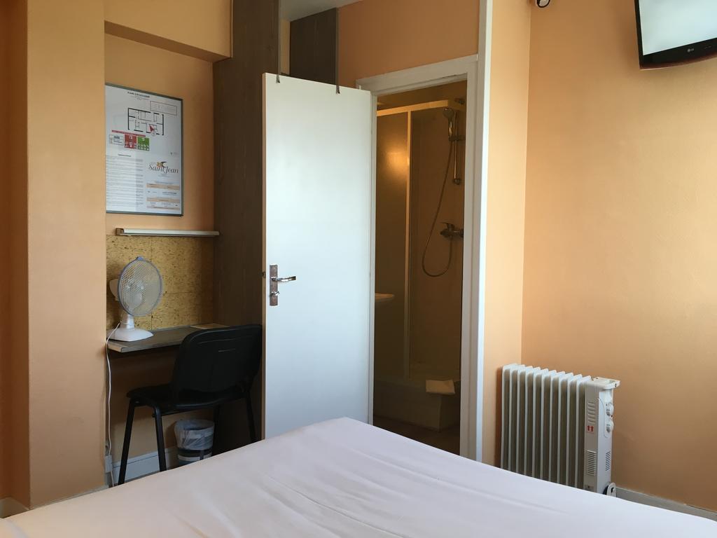 Hotel Saint Jean Бурж Екстер'єр фото